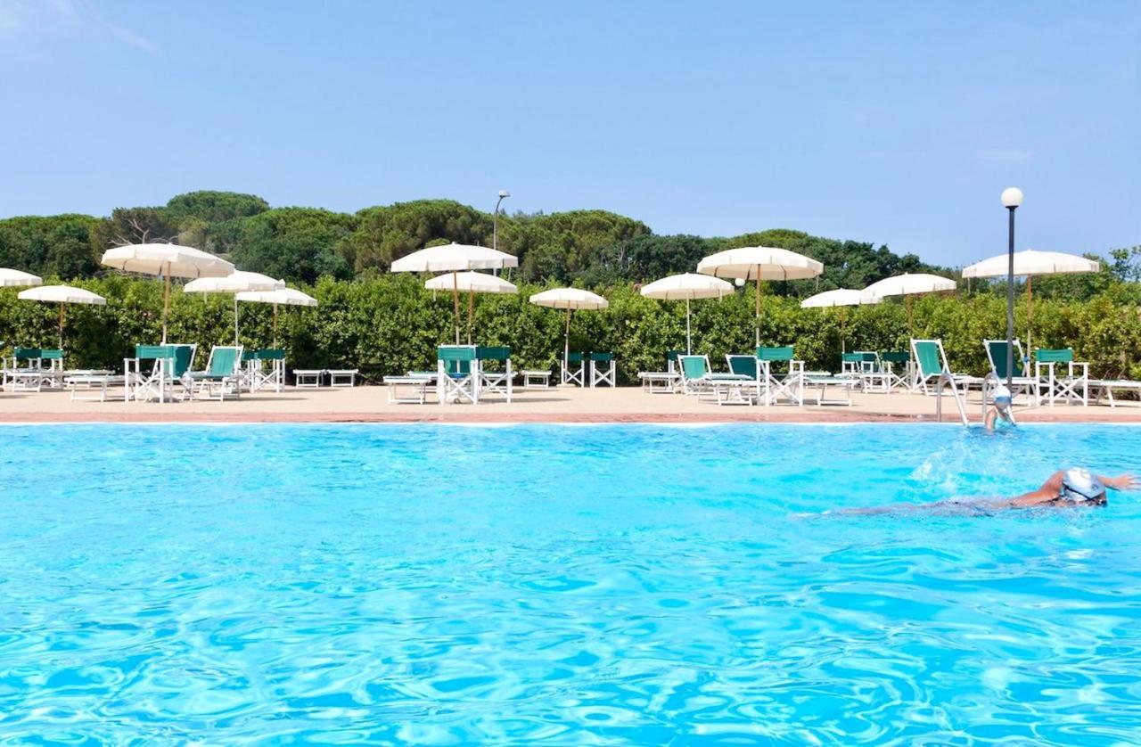 Isa-Apartments 4 Beds In Residence With Swimming-Pool In San Vincenzo, Just 600 Meters From The Sea المظهر الخارجي الصورة